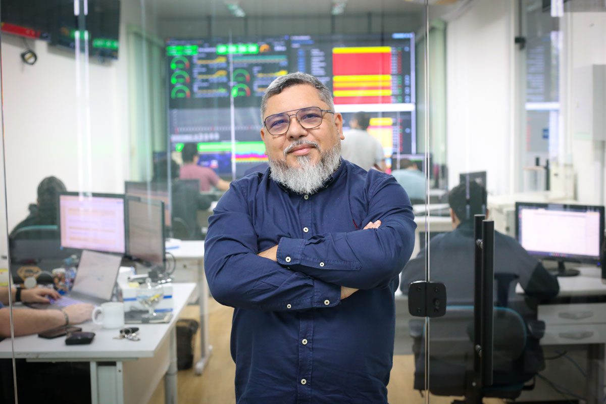 Prodam tem novo diretor técnico