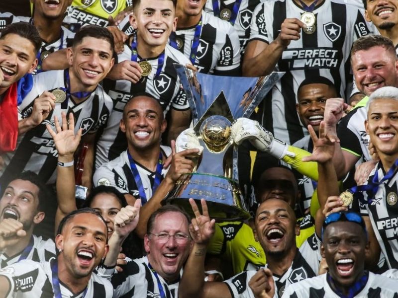 Botafogo é indicado ao prêmio de melhor clube do mundo pela Bola de Ouro