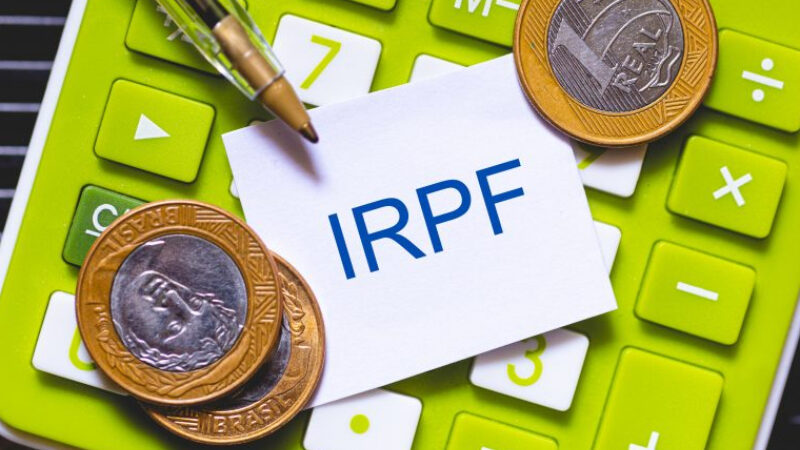 Entra em vigor lei que isenta do Imposto de Renda quem recebe até dois salários mínimos