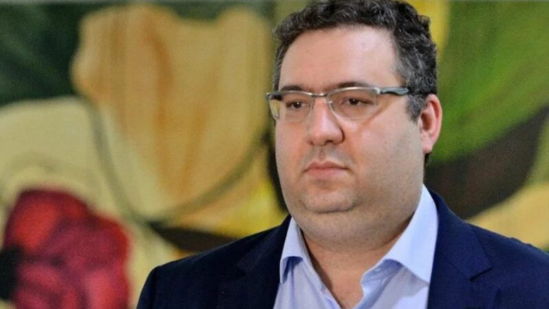 Justiça determina retirada de publicações contra secretário da Fazenda do AM