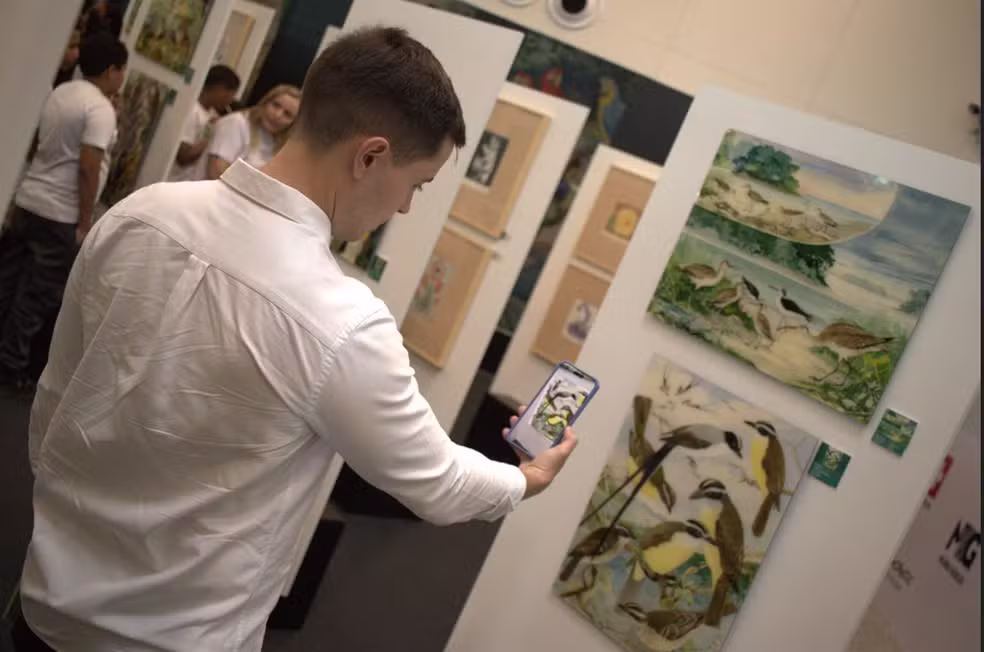 Mostra suíço-brasileira leva arte e ciência amazônica à Pinacoteca do Palacete Provincial