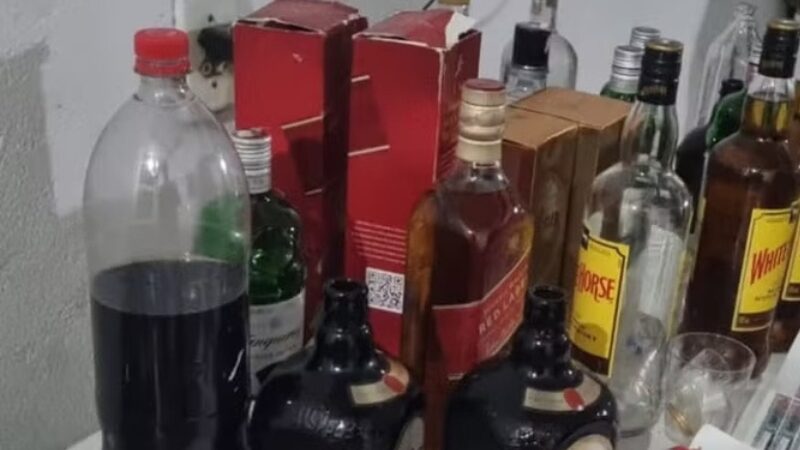 Dupla é presa por adulterar bebidas alcoólicas e produtos infantis em Manaus