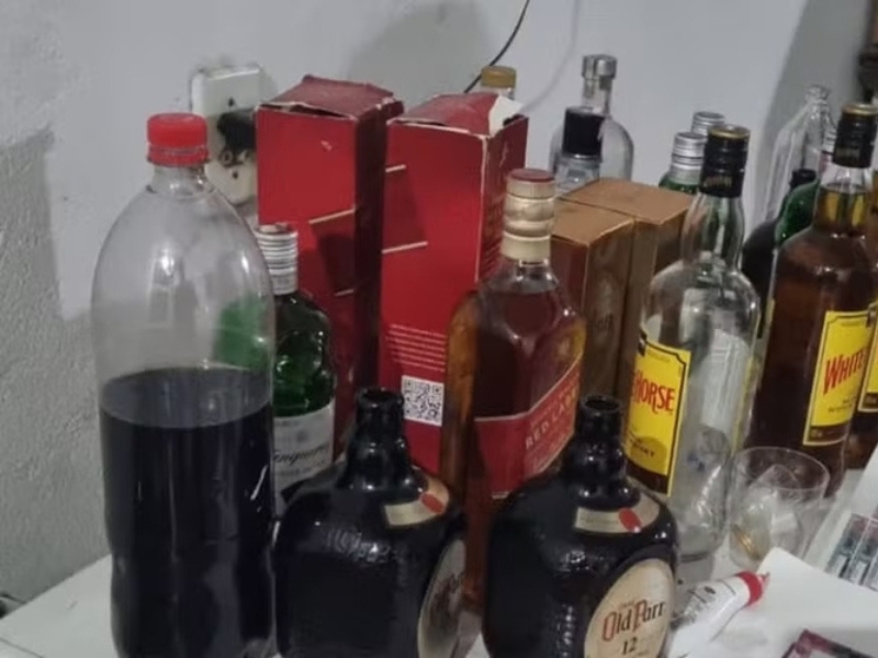 Dupla é presa por adulterar bebidas alcoólicas e produtos infantis em Manaus