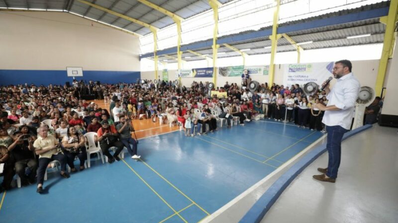 Moradores do Jorge Teixeira recebem serviços do Governo Presente