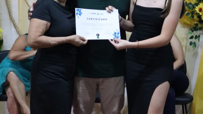 Geração de Prata Conquista o Mundo Digital: 30 Idosos Se Formam em Curso de Tecnologia em Nova Olinda do Norte.