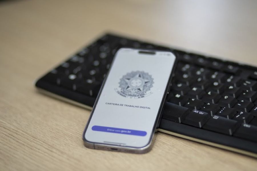 Brasil gera 1,7 milhão de empregos com carteira assinada