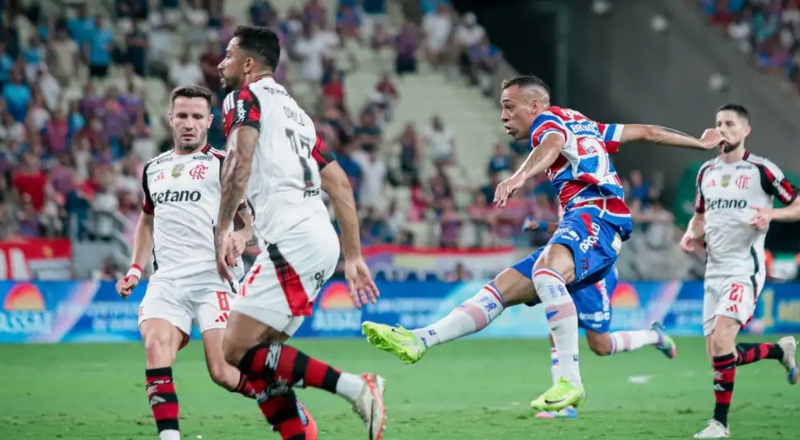 Flamengo tropeça e Palmeiras pode abrir na liderança do Brasileirão