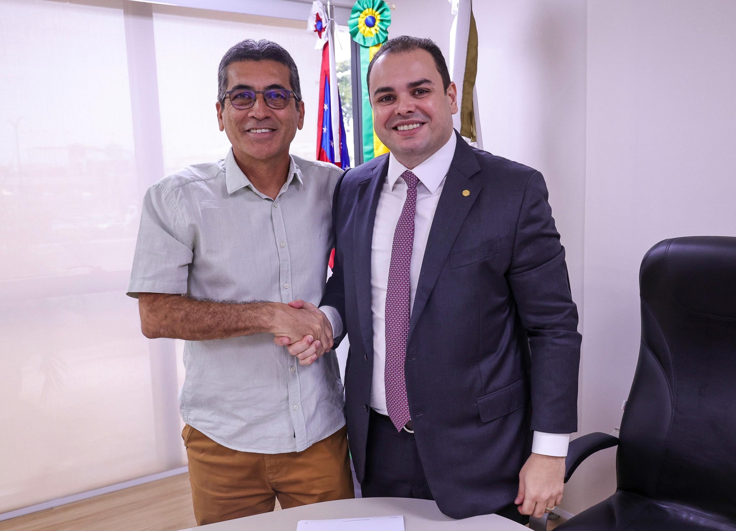 Presidente Roberto Cidade assegura recursos de emendas parlamentares para levar água às famílias de Manicoré