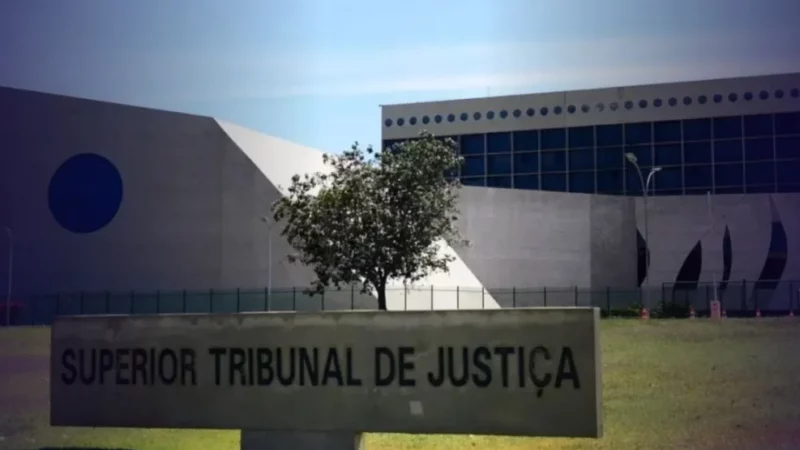 STJ suspende julgamento sobre legalidade de interceptação de conversas entre advogado e preso