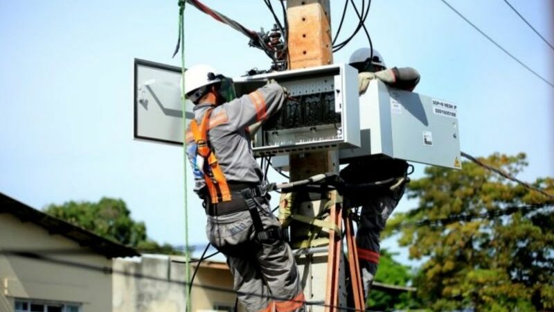 Aneel propõe que grande consumidor de energia pague mais em horário de pico