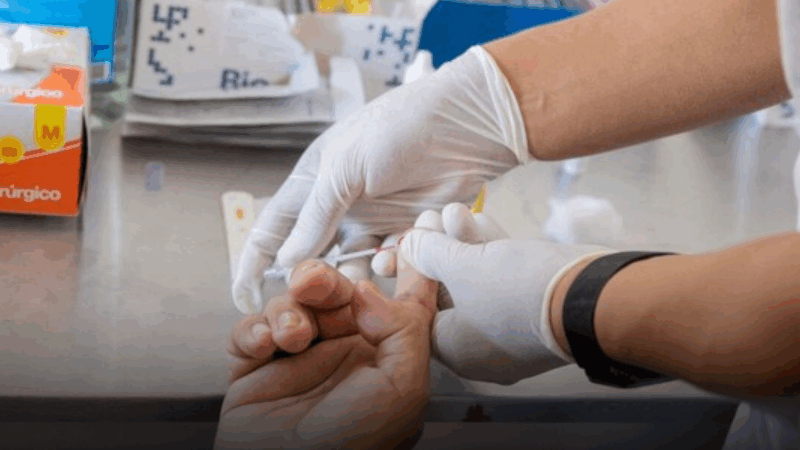 Campanha Dezembro Vermelho inicia com ações de prevenção ao HIV no Mercado Adolpho Lisboa