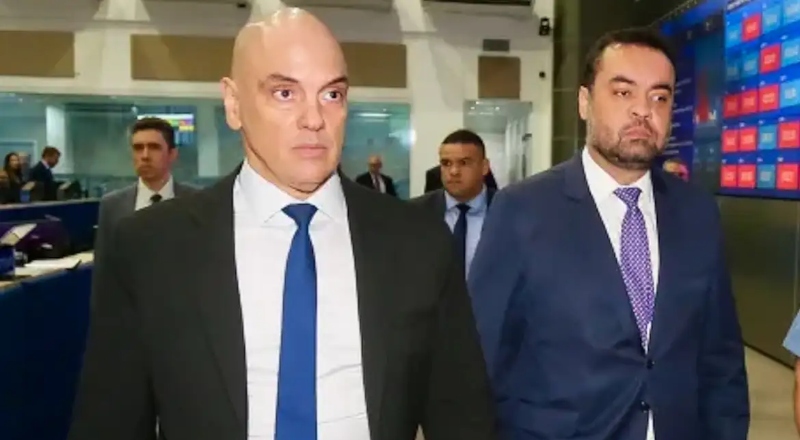 Cláudio Castro e Alexandre Moraes discutem operação e retomada de territórios no Rio