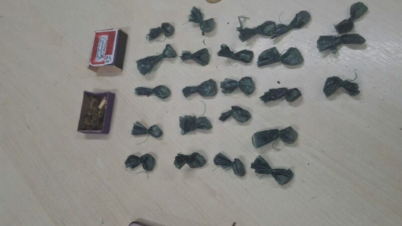 Dupla é presa ao fazer ‘delivery de drogas’ no Lírio do Vale