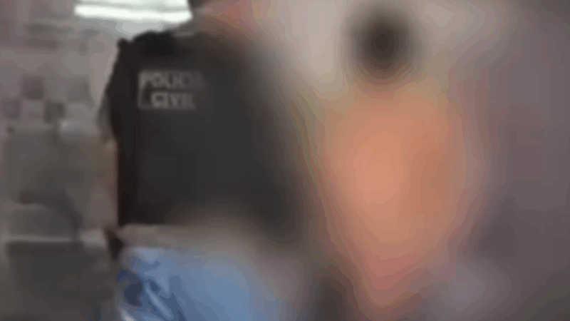 Homem agride companheira grávida após recusar entregar cartão e é preso em Manaus