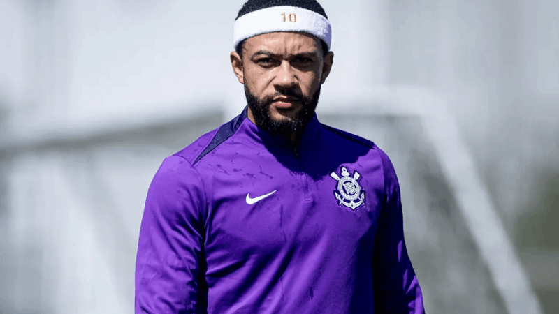 Memphis Depay fala sobre futuro no Corinthians e pede mudanças internas