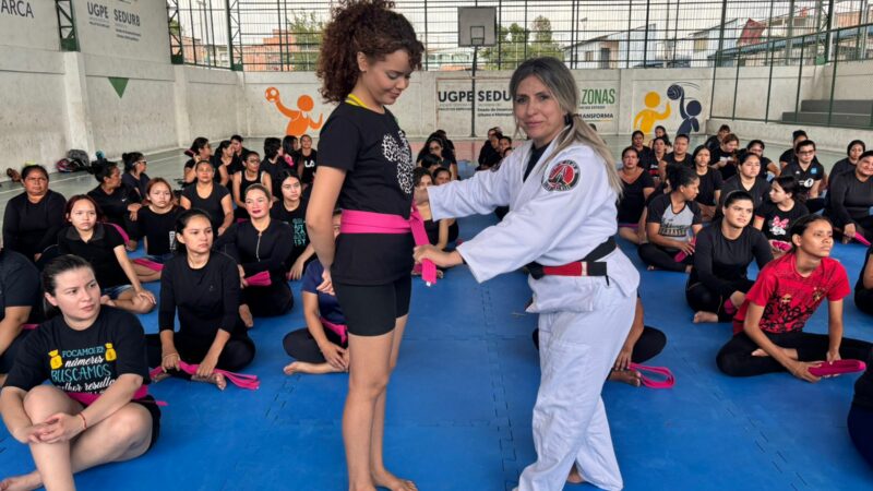 Mulheres da zona leste viveram uma manhã de aprendizado e movimento no Curso de Defesa Pessoal Feminina