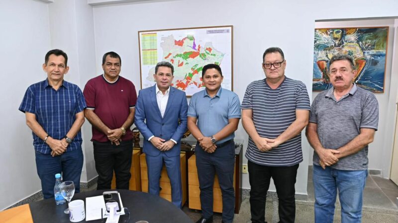 Lideranças da ALIAM se reúnem com vice-governador Tadeu de Souza para discutir fortalecimento da entidade
