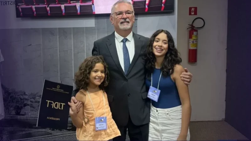 Filhos de Servidores e Magistrados Conhecem a Justiça do Distrito Federal