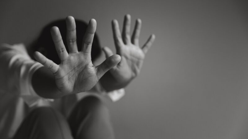 Predador sexual é preso após transformar casa em cativeiro de abusos contra crianças no AM