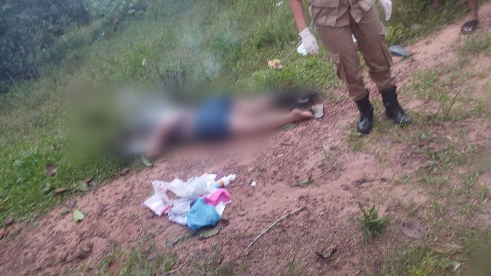 Mulher morre carbonizada após ser atingida por fio de alta tensão no AM