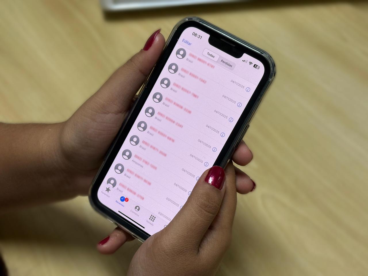 PC-AM alerta para golpe da ligação muda, usado para clonar vozes de vítimas