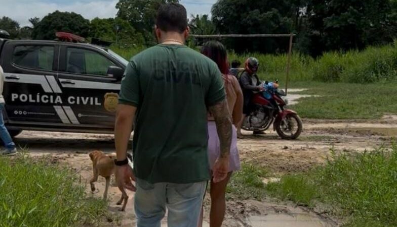 Mulher manda torturar homem e acaba presa com drogas e arma no AM