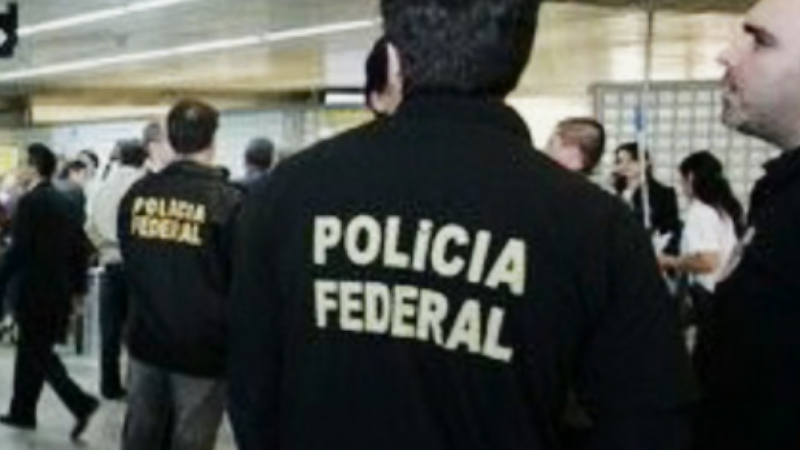 Polícia Federal prende duas mulheres com cerca de 25 quilos de drogas no aeroporto de Manaus