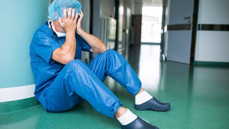 Enfermeiro será indenizado por assédio em hospital de Manaus