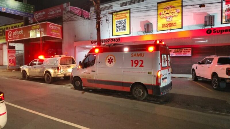 Suspeito de furto de bicicleta é agredido por populares na Avenida Torquato Tapajós, em Manaus