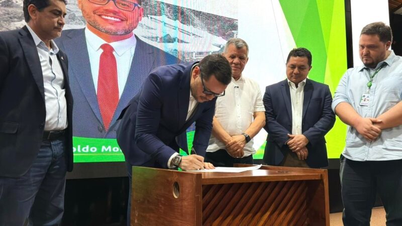 Bosco Saraiva deixa comando da Suframa e Leopoldo Montenegro assume o cargo