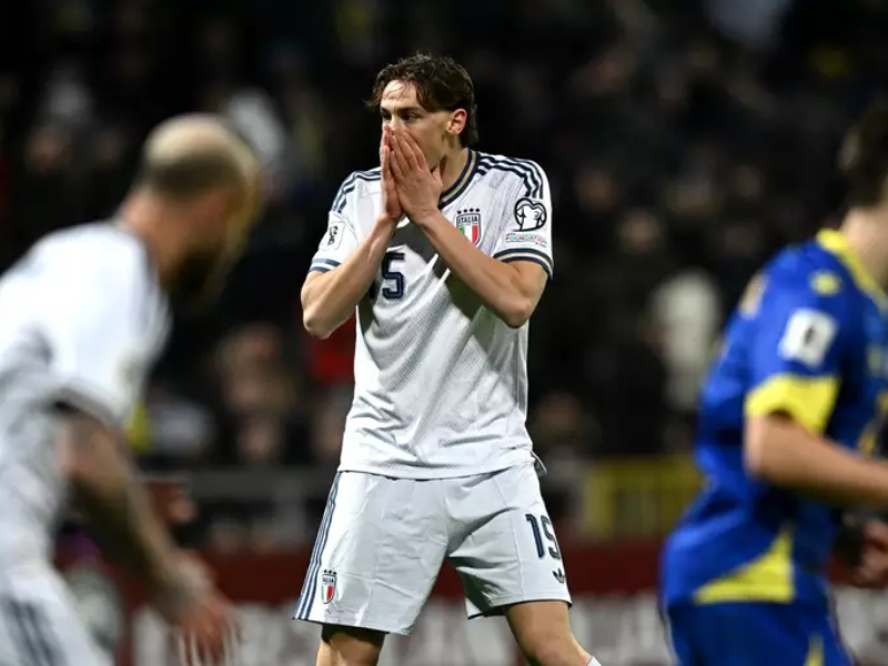 Itália perde nos pênaltis e fica fora da Copa do Mundo de 2026