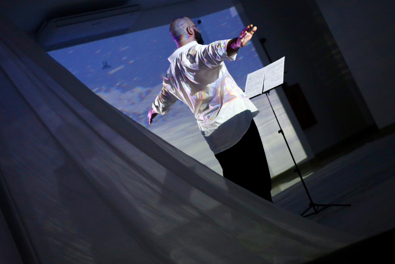 Espetáculo imersivo ‘Winterreise’ lota o Teatro do Icbeu Manaus com tecnologia e inovação