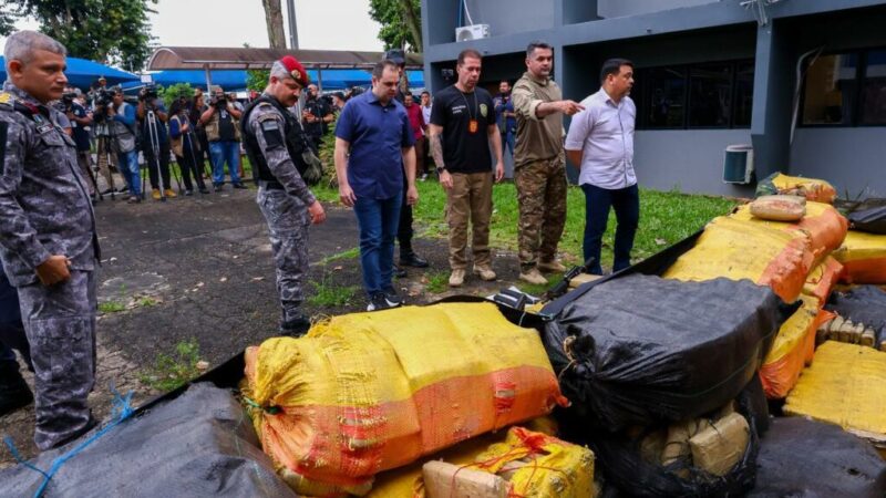 Governador Roberto Cidade destaca atuação integrada das Forças de Segurança em apreensão de 2,5 toneladas de drogas no Amazonas, uma das maiores da história