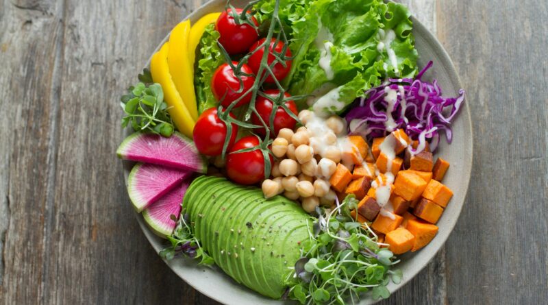 Efeitos das Dietas Veganas e Vegetarianas na Saúde Neurológica