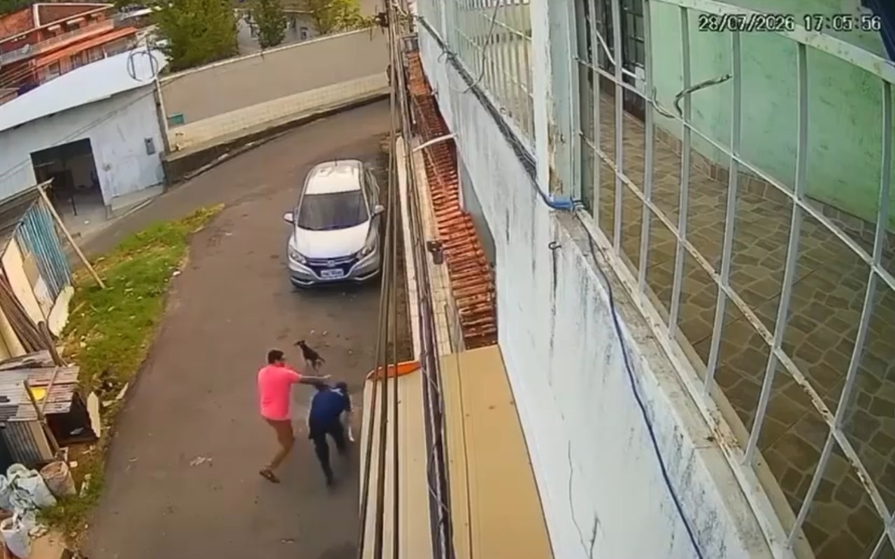 Assessor da Câmara de Manaus é exonerado após vídeo de agressão a adolescente autista