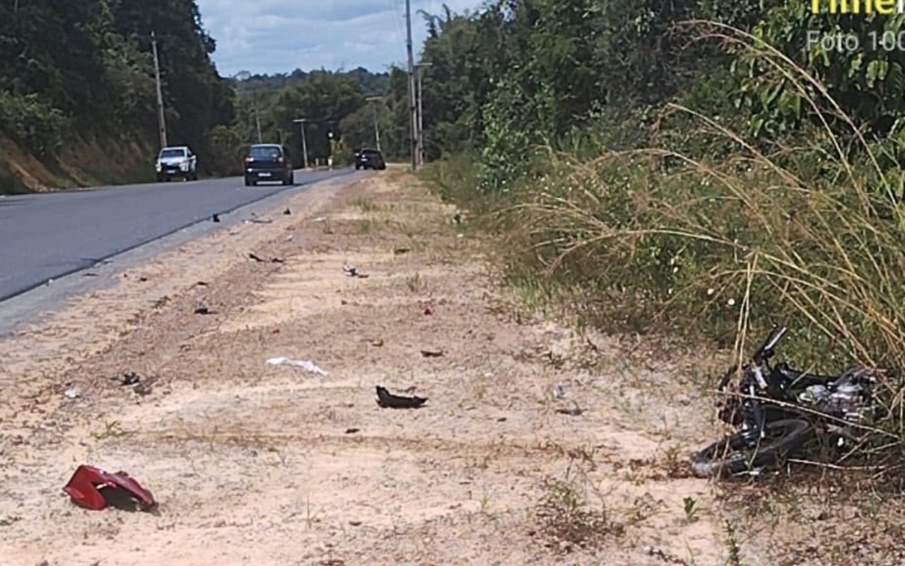 Colisão entre moto e carro na AM-010 deixa dois mortos perto de Rio Preto da Eva