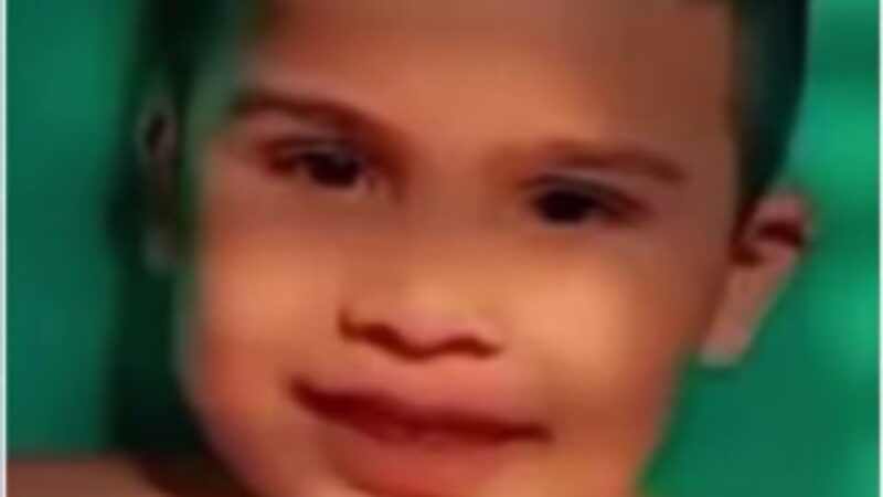 Menino de 5 anos é encontrado morto após naufrágio em Autazes
