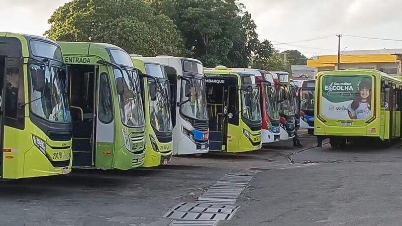 Greve de ônibus em Manaus é suspensa após acordo de pagamento