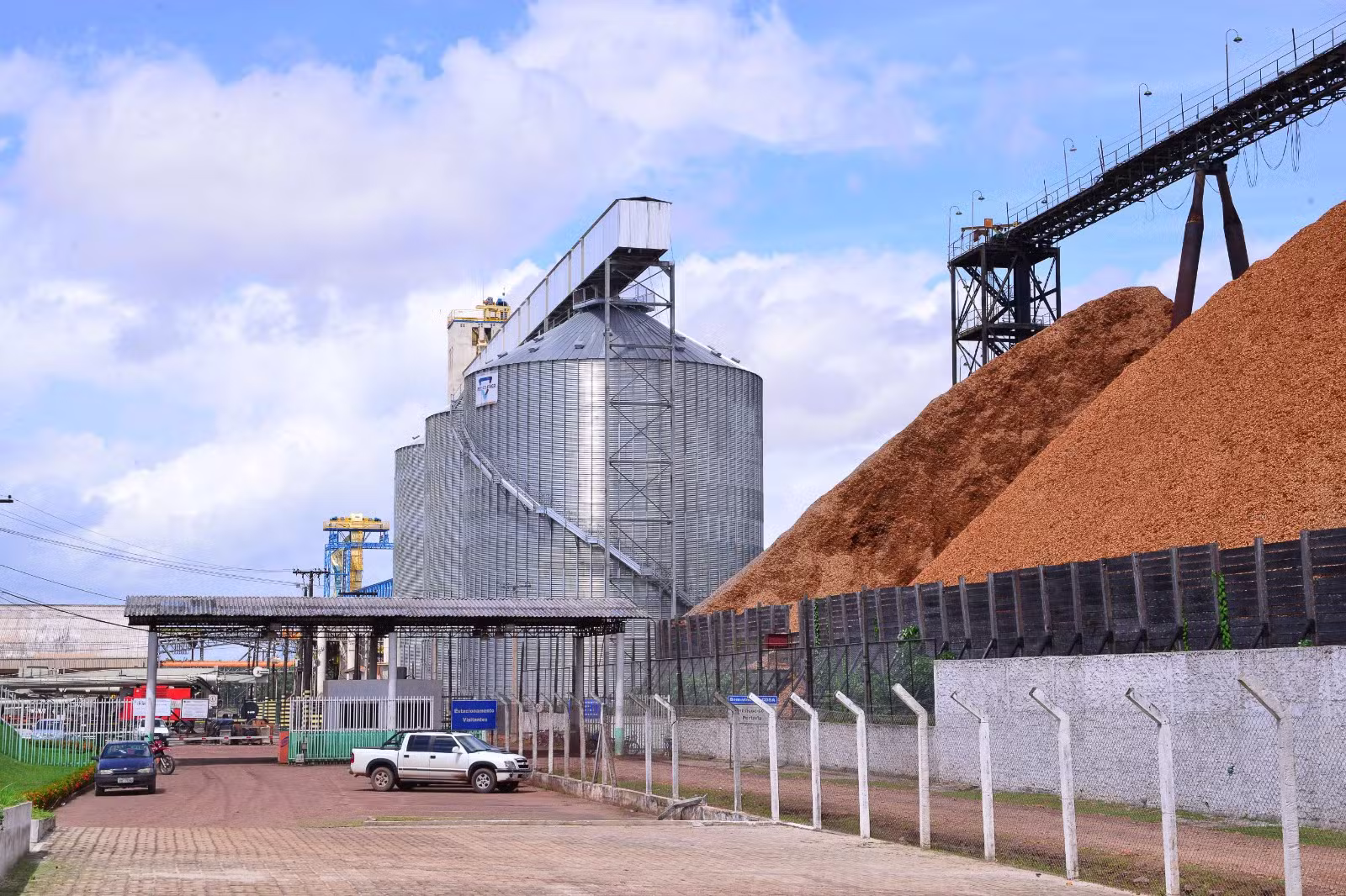 Porto de Santana se firma como rota para exportar soja do país